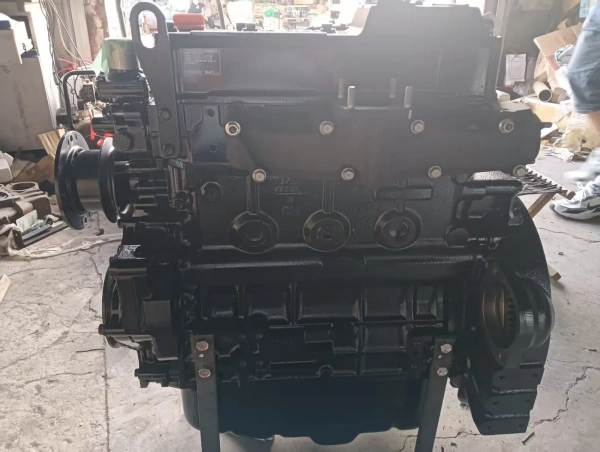 Двигатель Yanmar 4TNV98-AVHBW