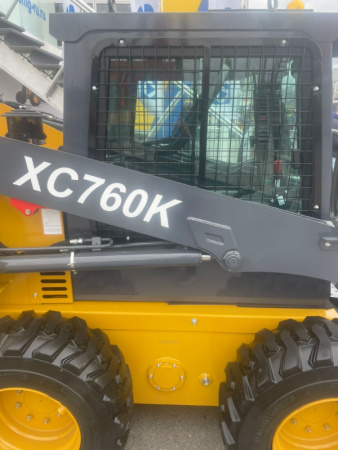 кабина на мини-погрузчик XCMG 760