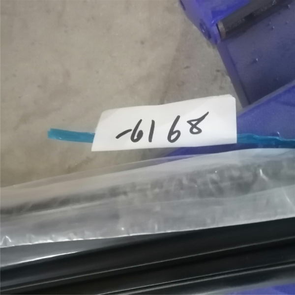 60 (1)